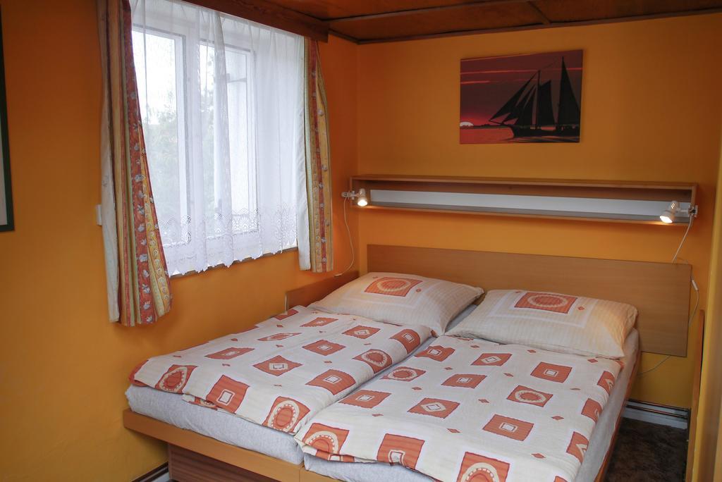 Penzion Kapitan Jindřichův Hradec Buitenkant foto